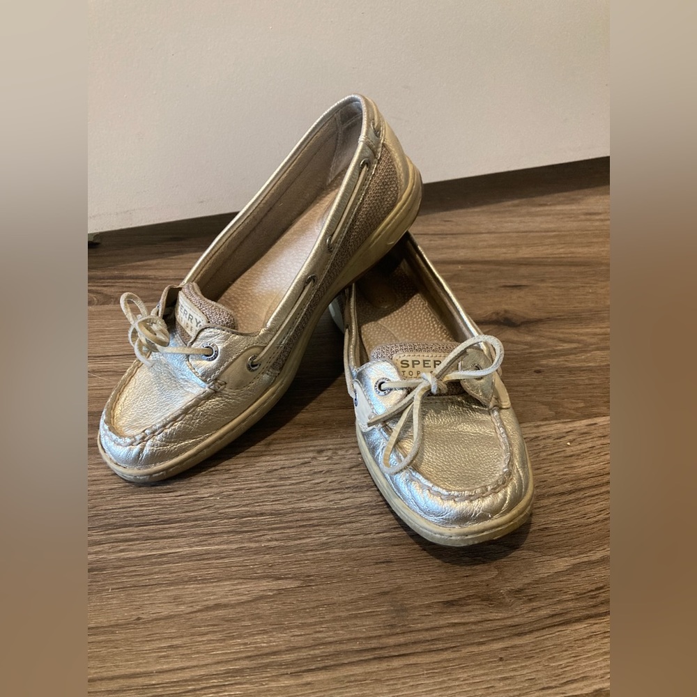 Gold women’s sperry shoes size 8.5
